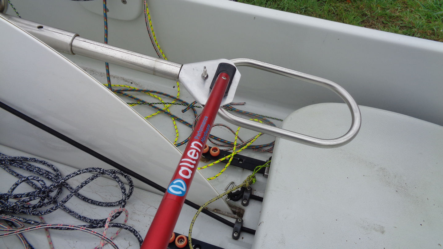 Challenger side supports